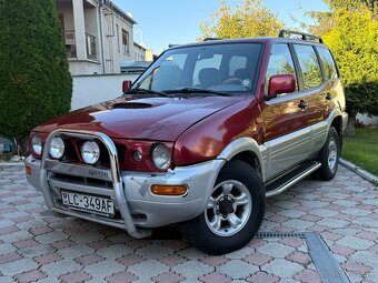 Nissan Terrano ll 2.4 - 2