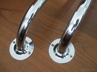 Madlo chromovane. Drzadlo kovove strieborne. VYSOKY lesk - 2