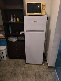 Práčka ,chladnička ,mikrovlnka - 2