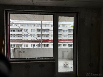 Montáž plastových, hlinikových okien a dverí. - 2