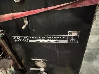 Nástrojářská frézka TOS FN 40 - 2