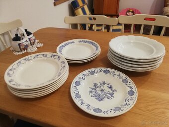 Hrubostenné taniere - 2