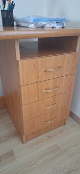 Pisaci stol - 2