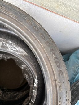 Letné pneu 225/40 r18 - 2