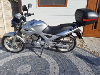 Honda CBF250,rv2006,20900km,bohatá výbava - 2
