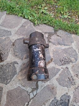 Kiper na vrecku 1 - 2