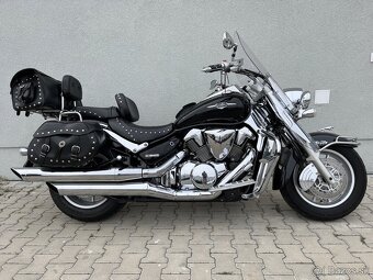 Suzuki Intruder VLR 1800C - 2