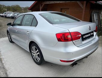 Volkswagen Jetta 2.0TDI 103kw - 2