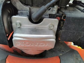 Husqvarna kosacka s pohonom na diely - 2