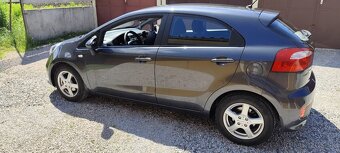 Kia Rio - 2