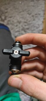 Predám rôzne pneu a hydro súčiastky - 2