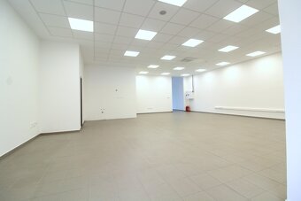 Obchodný priestor / 147 m2 / Žilina - širšie centrum - 2