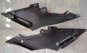 Podsedlové plasty Yamaha XJ600 - 2