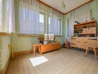 Rodinný dom Mojmirovce - 814m2 pozemok - 2