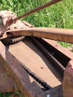 Zhrnovač sena fella - 2