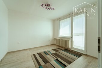 3i byt s dvoma balkónmi v blízkosti centra mesta Senica - 2