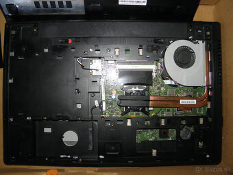 Predám suciastky 2ks Lenovo ideapad Z710 - 2