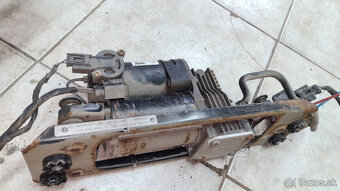 vzduchovy kompresor BMW E61 - [ - 2