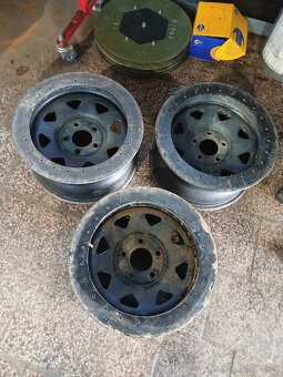 Predám offroad disky 5x120 r16 zosilnené mám 5ks - 2