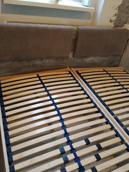 Predám manželskú posteľ 180x200. - 2