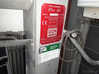 Prezúvačka pneu poloautomat DQN - 2