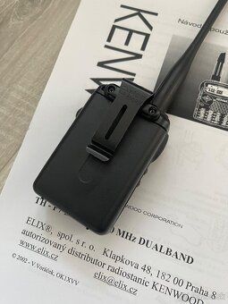 Kenwood TH-F7 - 2