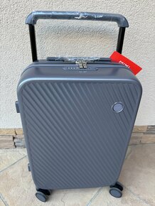 Palubný kufor MIxI Carry On 20” 35x22,5x49 - 2