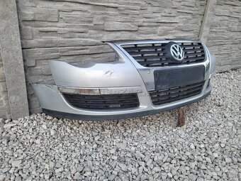 VW PASSAT B6 PREDNY NARAZNIK - 2