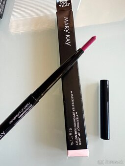 Linka ( konturka) na pery vodeodolna mary kay - 2