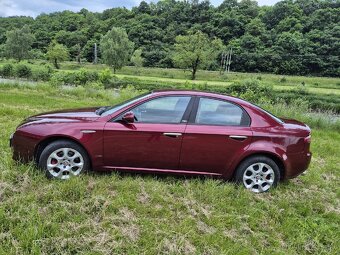 Predám Alfa Romeo 159 - 2