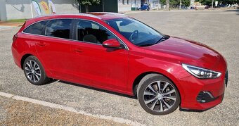 Hyundai i30 kombi 1.4 T-GDi Style (72000km), manuál - 2