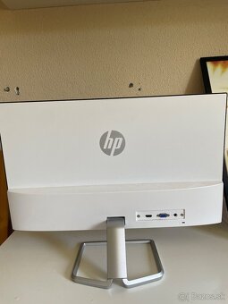 HP Monitor - 2