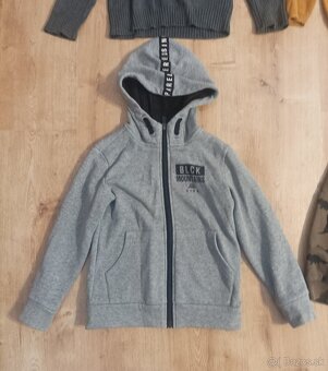 Mikiny svetre 128 - 2