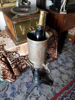 Starožitný chladič šampanského - 2