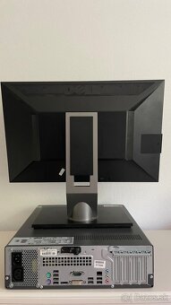 FUJITSU ESPRIMO E700 + DELL 22" - 2