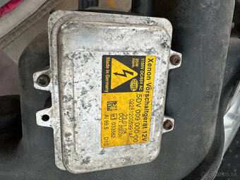 Predam originalny xenonovy reflektor FORD GALAXY 2009 - 2