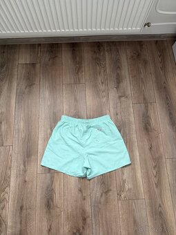 Tyrkysové plavky - 2