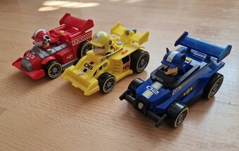 Tlapková patrola autá - 2