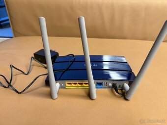 TP-LINK TL-WR1043ND 4-port Router - 2