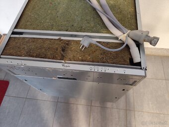 Umývačka riadu Whirlpool - 2