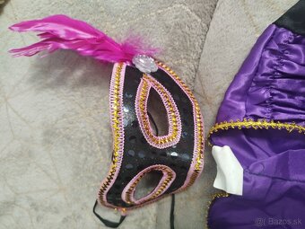 Fialove saty na karneval - 2