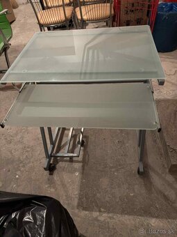 Sklenený PC stôl / stolík - 2