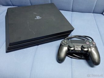 Predam PS4 Pro 2TB + 8 hier - 2