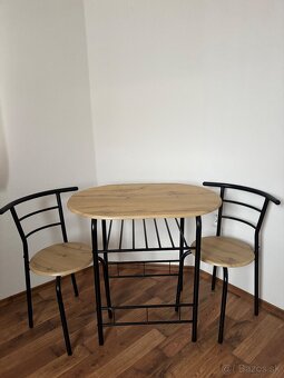 Predam jedálenský stôl so stoličkami - 2