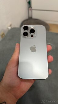 iPhone 15 pro 128gb Natural Titanium - 2