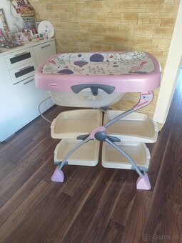 Prebalovaci pult s vaničkou - 2