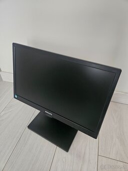 19" Philips 193V - 2