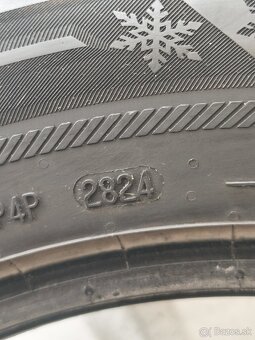 Predám zimné pneu 215/60/17 - 2