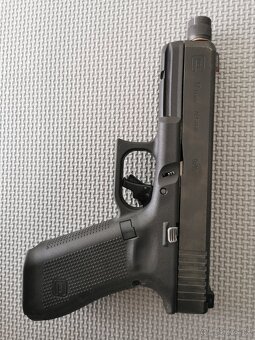Glock 17 gen. 5 9x19 - 2