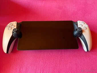 PS5 Portal Remote Player - 2